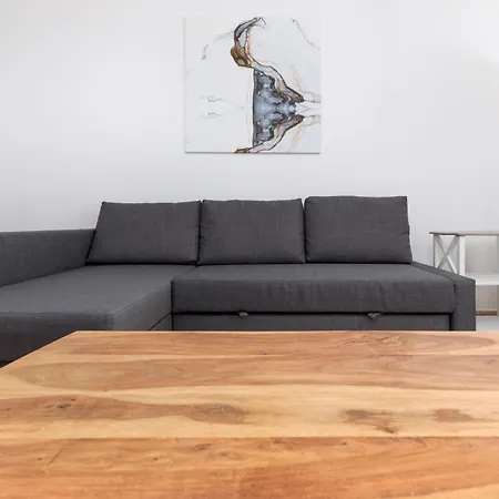 Home2book Sunny Apt, Terrace & Pool Apartment